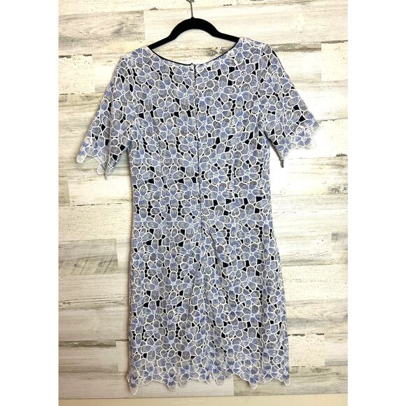 Badgley Mischka Nadina Women’s 8 Blue White Floral Lace Overlay Shift Mini Dress - Picture 2 of 7